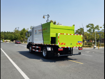 DONGFENG D9 9.3 cubic Cement Paste Spray Truck 
