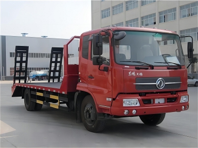 10-тонный плоскорекий грузовик Dongfeng для транспортировки экскаваторов