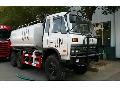 10 Ton 6 Wheel Diesel 160HP 6wd LHD Dongfeng Water Tanker Truck